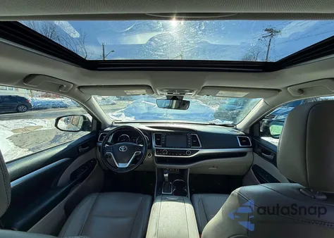 2019 Toyota Highlander Se из США, поврежденный, VIN 5TDJZRFH2KS566950